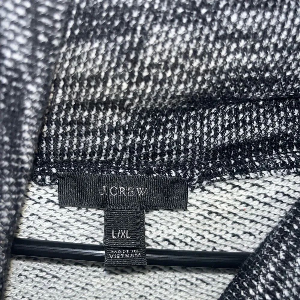 J.Crew sweater pullover - Picture 3 of 3